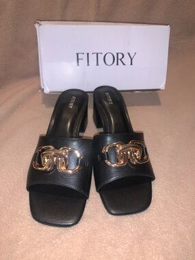 Fit our Low Heel Chunky Block Open Toe Sandal in Black